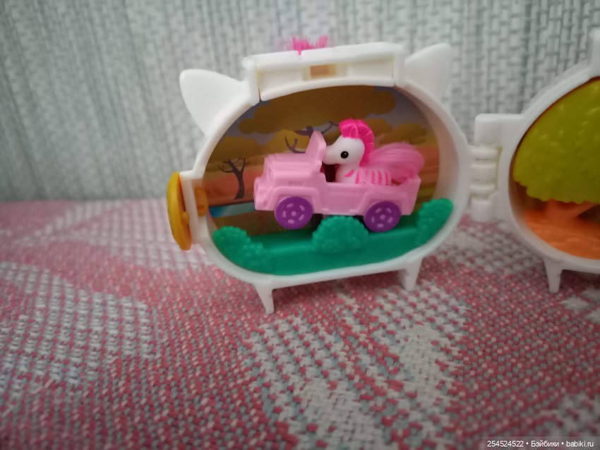 Polly pocket. Новая серия брелоков с животными