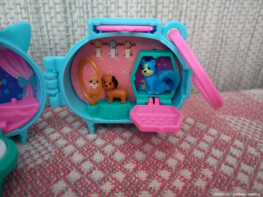 Polly pocket. Новая серия брелоков с животными