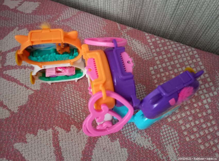 Polly pocket. Новая серия брелоков с животными