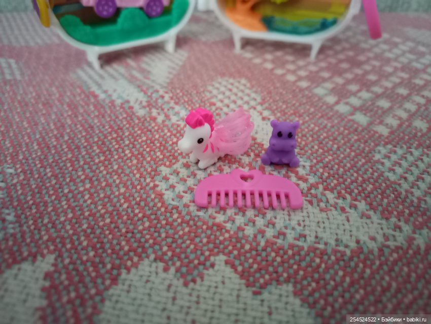 Polly pocket. Новая серия брелоков с животными