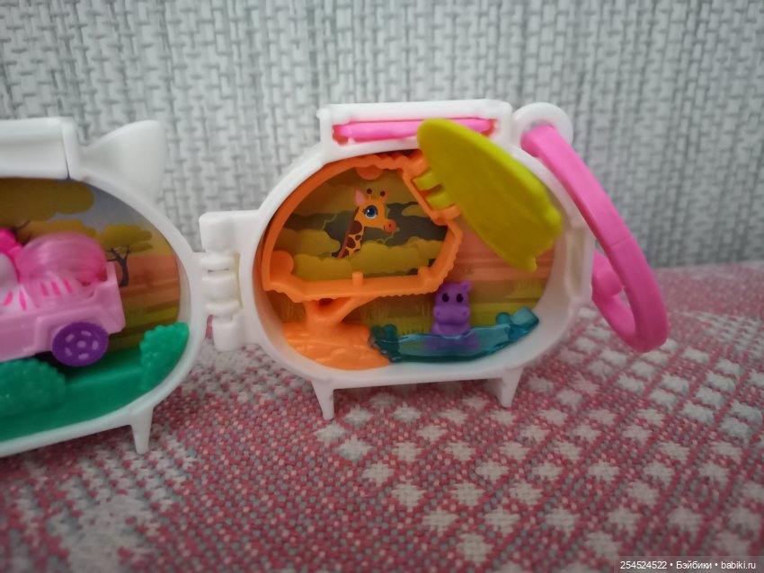 Polly pocket. Новая серия брелоков с животными
