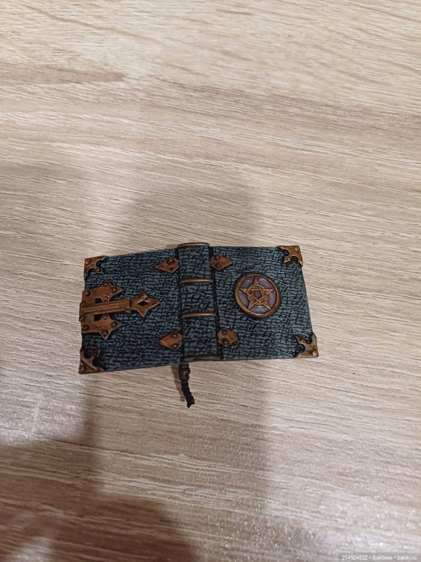 Мой новый житель - скелет Грим