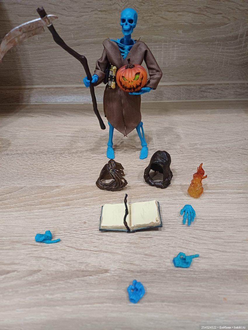 Мой новый житель - скелет Грим