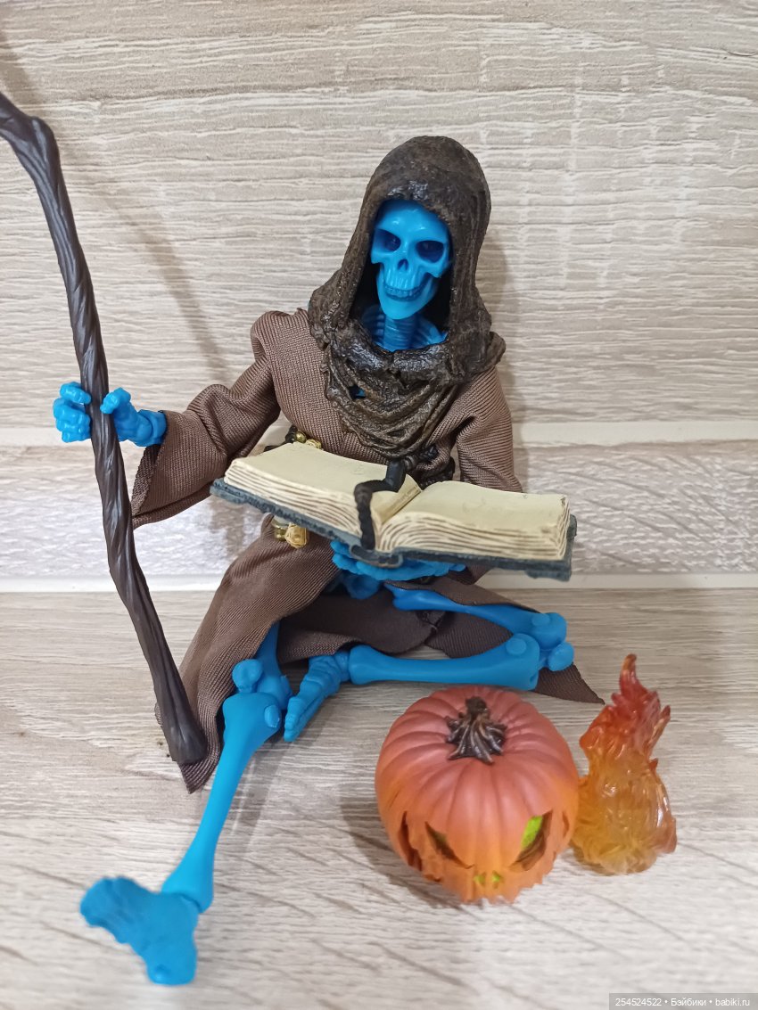 Мой новый житель - скелет Грим (фото 9)