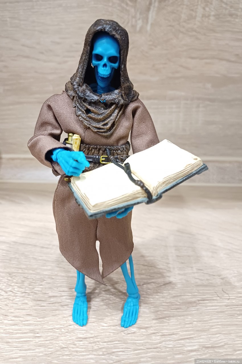 Мой новый житель - скелет Грим