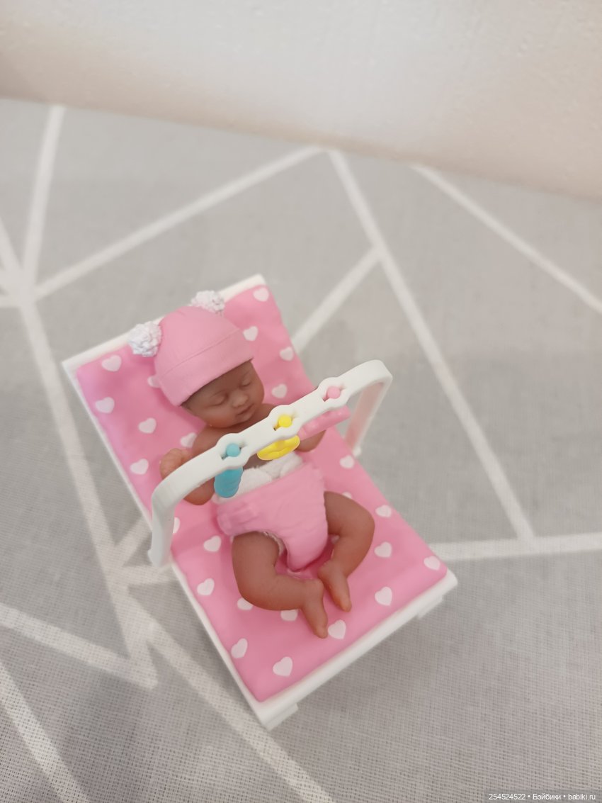 Ещё одна кукла и пупсики Zuru