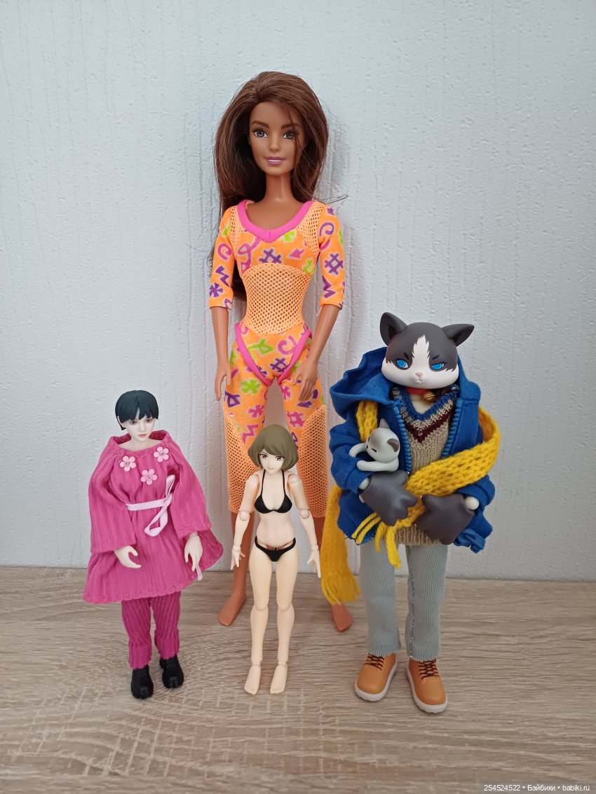 Переодевашки Фигмочек и других кукол