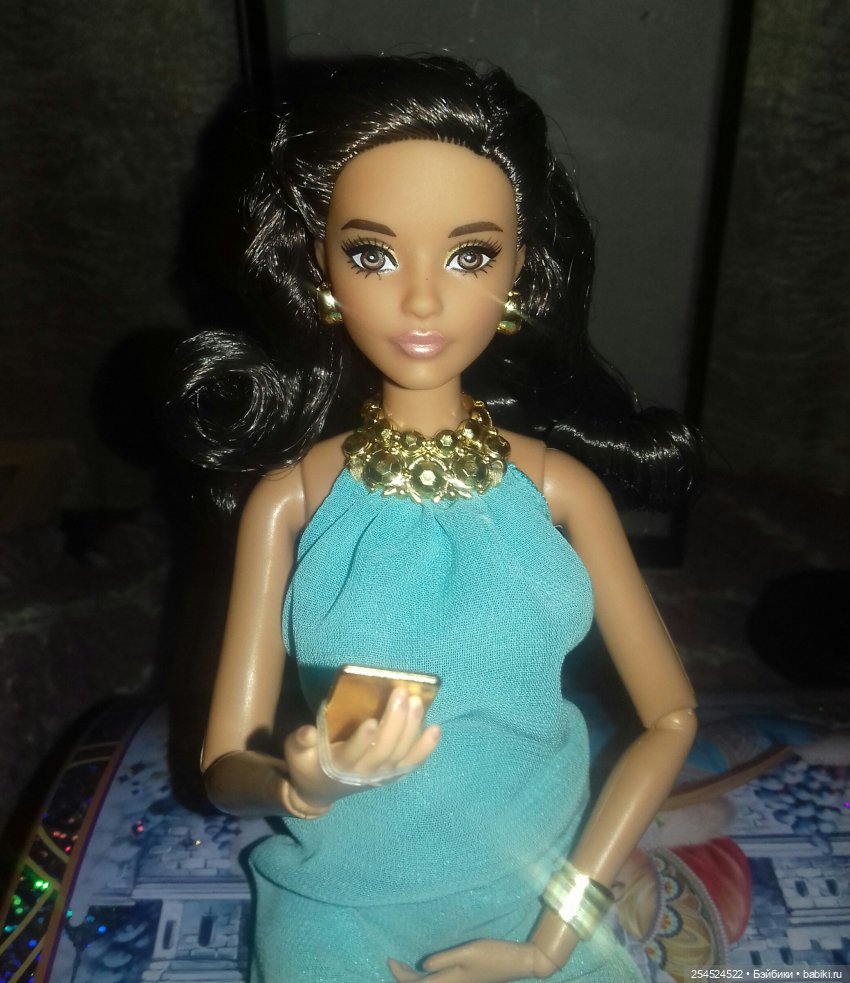 Топ-10 любимых Барби — Куклы Barbie (Барби): Looks (фото 2)