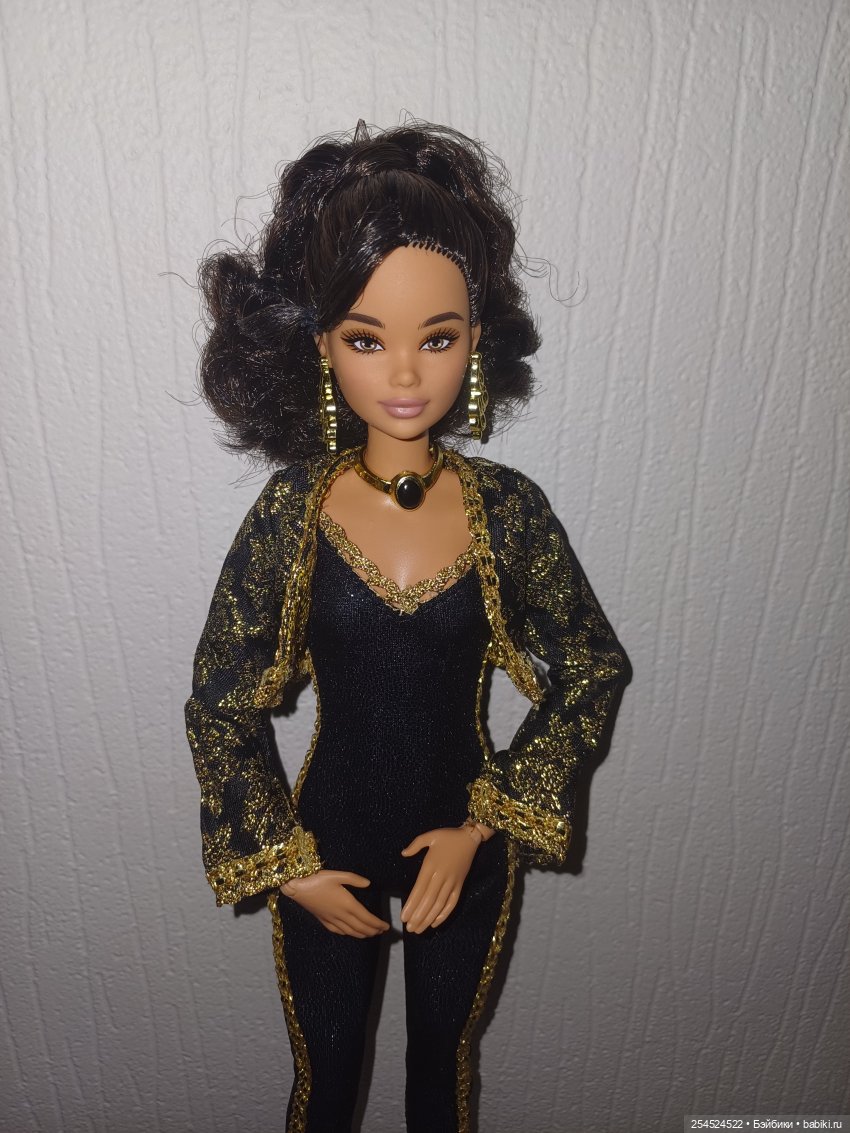 Топ-10 любимых Барби — Куклы Barbie (Барби): Looks (фото 5)