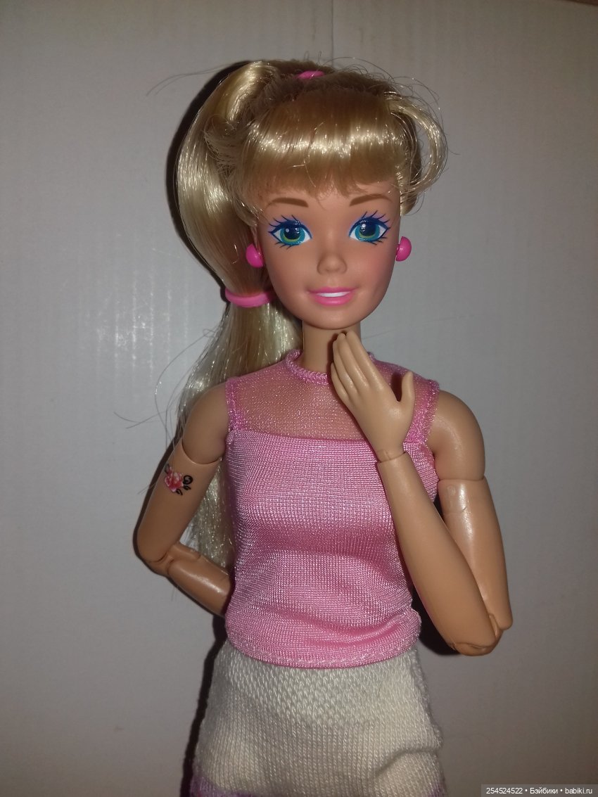 Топ-10 любимых Барби — Куклы Barbie (Барби): Looks (фото 10)