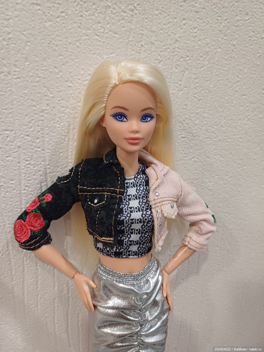 Топ-10 любимых Барби — Куклы Barbie (Барби): Looks (фото 6)