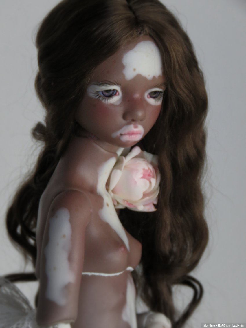 Оригинальные куклы Chantelle albino и Chantelle vitiligo (фото 8)
