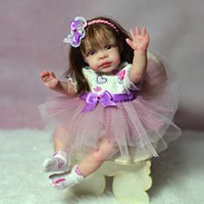 Малышка Доминика