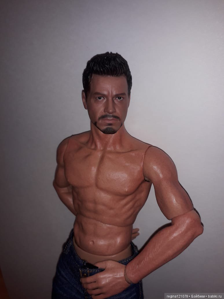 Тони Старк на День Рождения (фото 3)