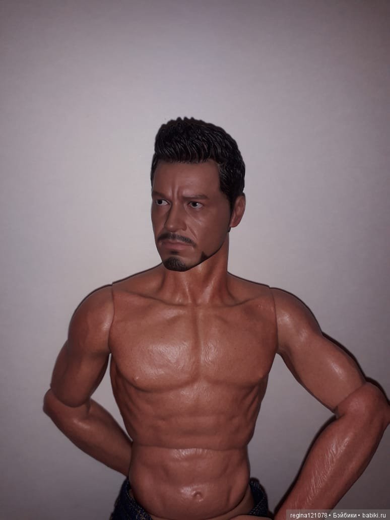 Тони Старк на День Рождения