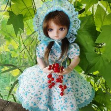 Еще немного солнца и тепла. Кэт на отдыхе в деревне