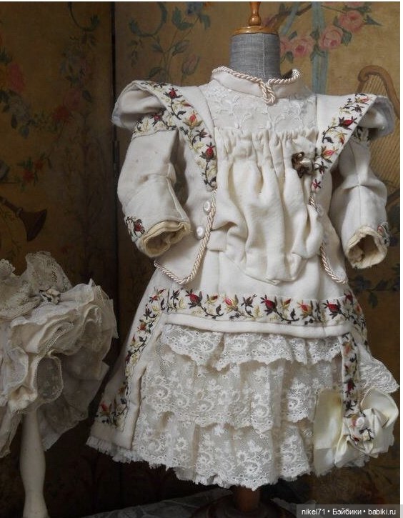 Добро пожаловать в салон модного платья