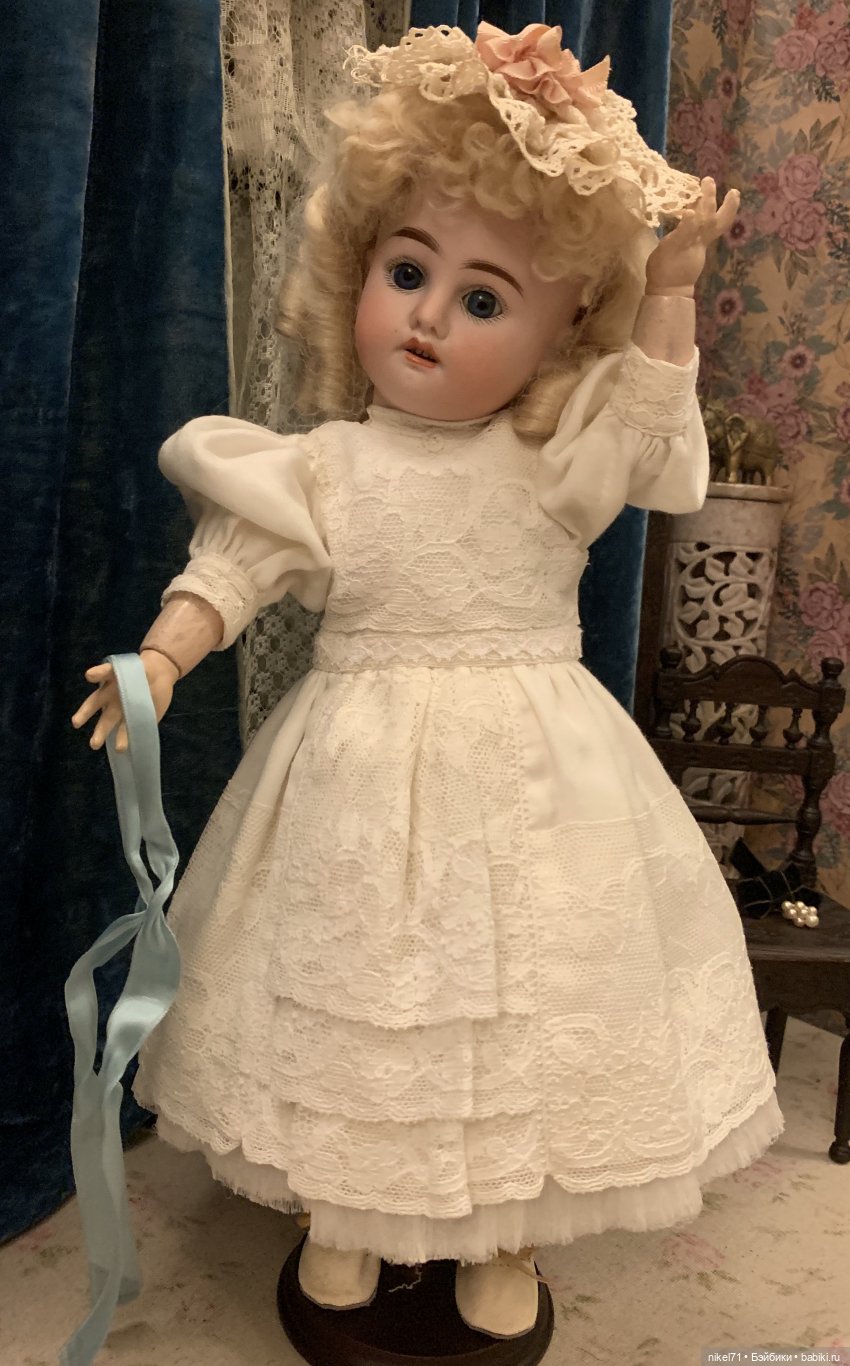 Добро пожаловать в салон модного платья