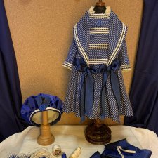 Комплект для антикварной куклы