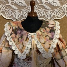 Романтичное платье для большой куклы