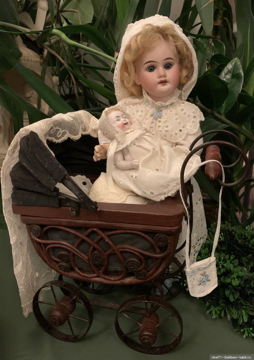 Дочки-матери — Редкие антикварные куклы и реплики: воск (фото 8)