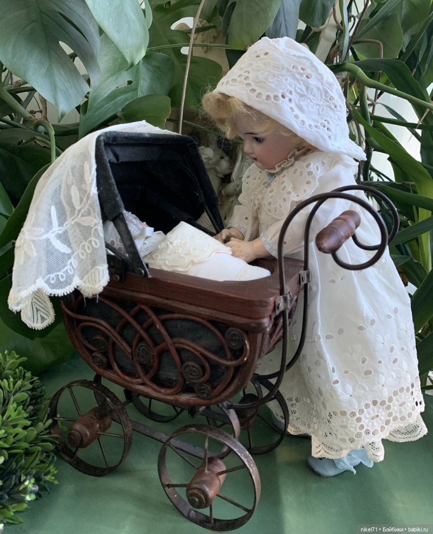 Дочки-матери — Редкие антикварные куклы и реплики: воск (фото 2)