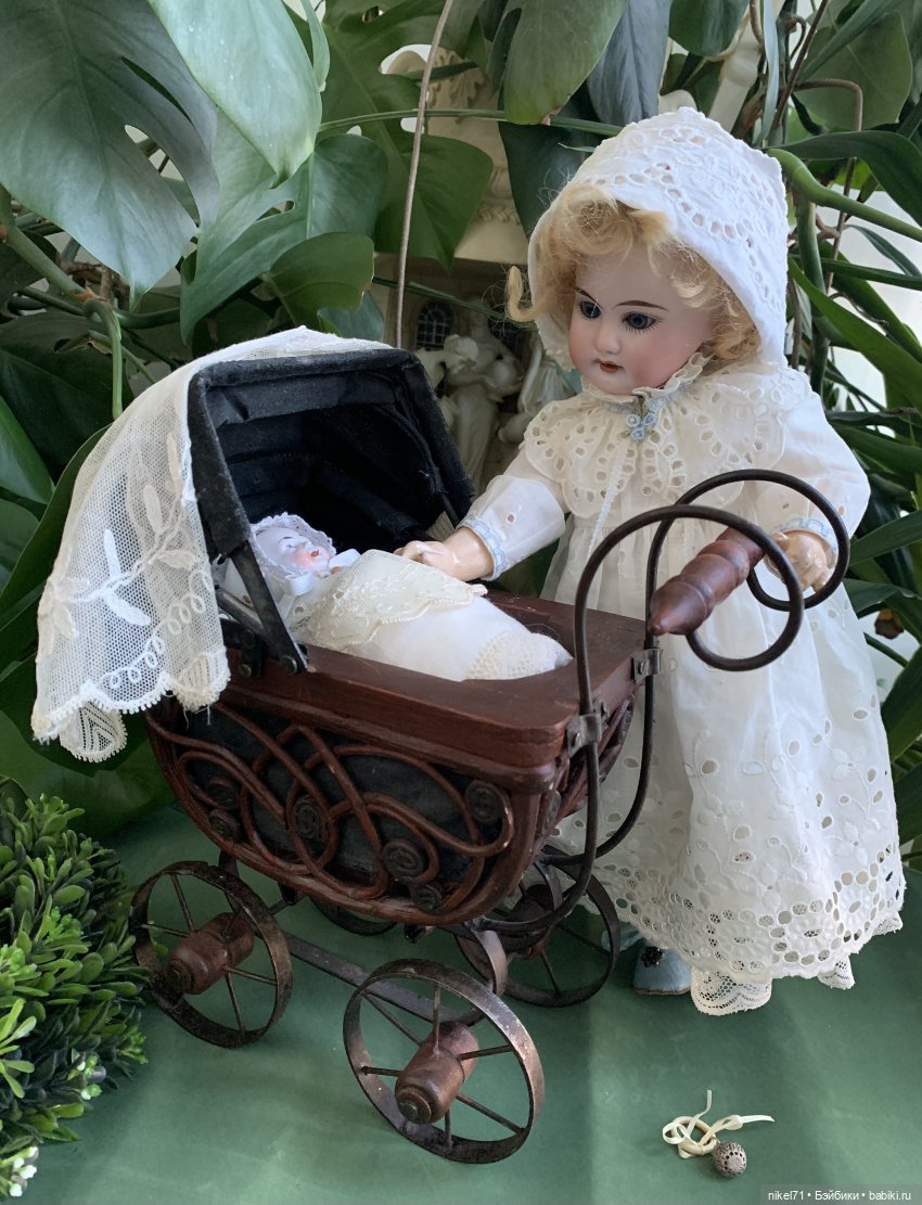 Дочки-матери — Редкие антикварные куклы и реплики: воск (фото 9)