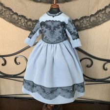 Платье для антикварной куклы