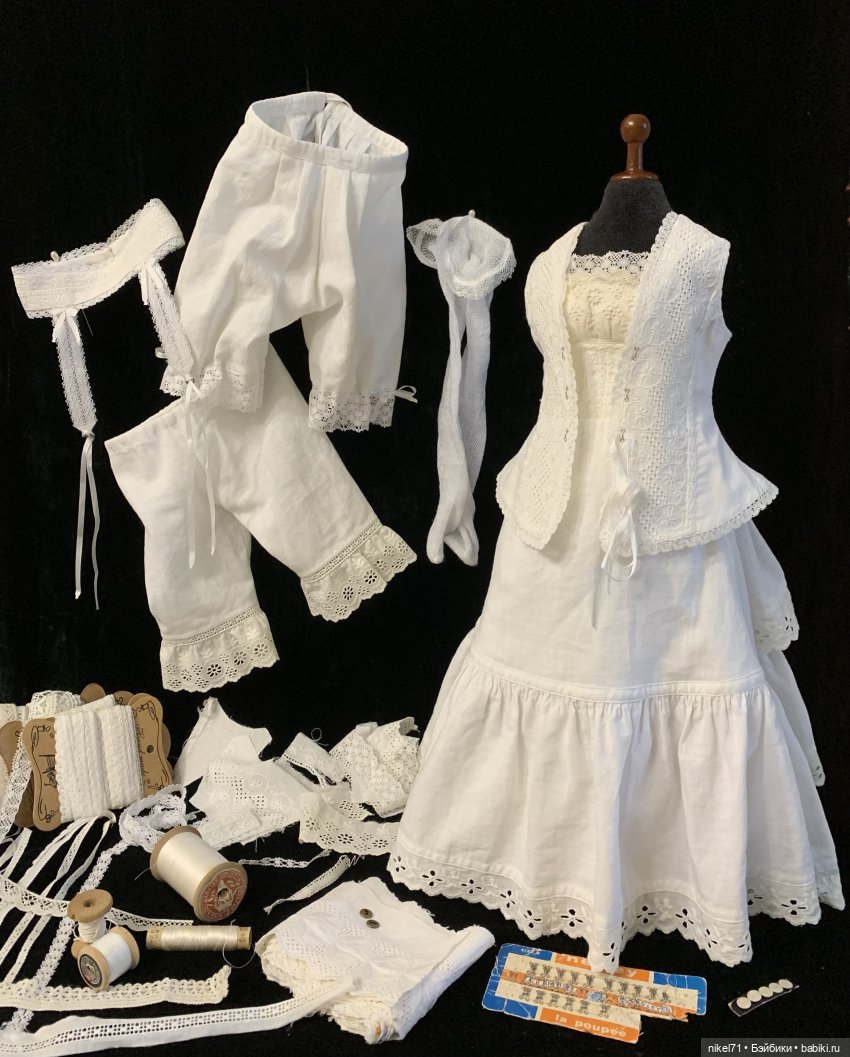 Костюм для модной куклы на бис (фото 3)