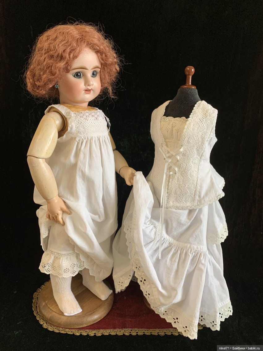 Костюм для модной куклы на бис (фото 10)