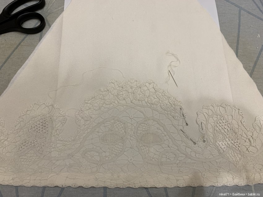 Костюм для модной куклы на бис