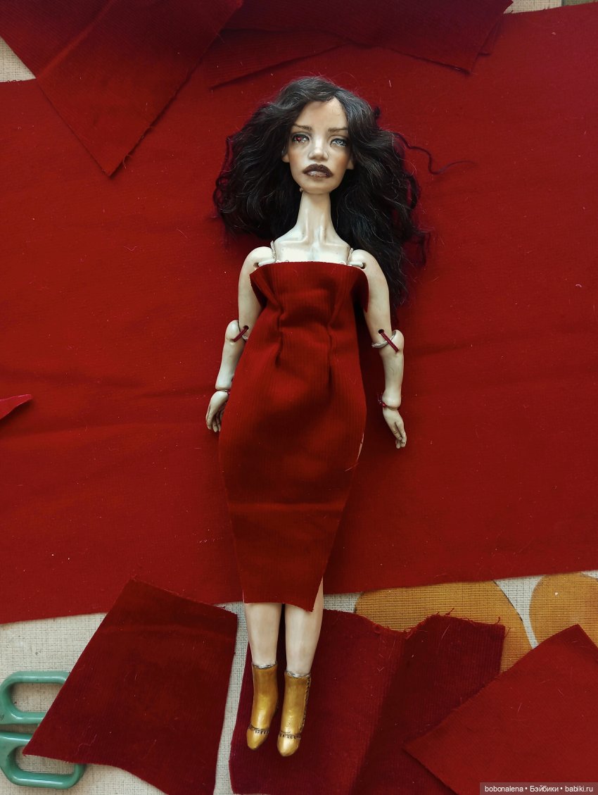 Февраль. Швейная мастерская