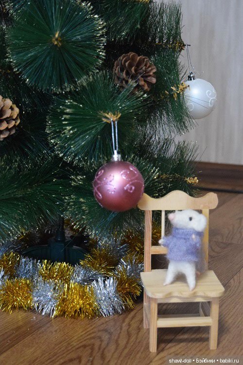 Мышонок и новогодний шар — Домашние фото авторских игрушек: Тедди (фото 4)