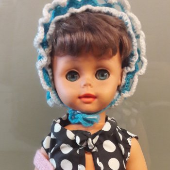 Прошу знатоков намекнуть, что за куклы мне достались. Понимаю, что немецкие, а дальше этого не понимаю.