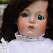 Помогите распознать антикварную красавицу