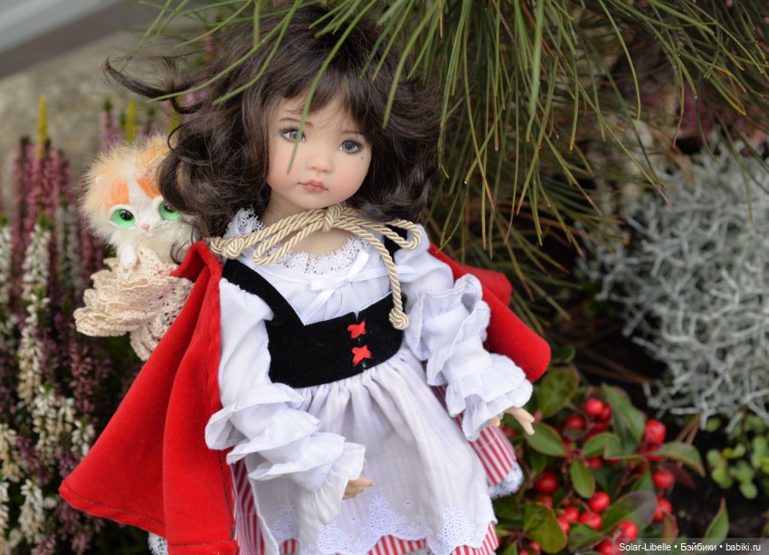 Плачет золотом листьев осень. Куколка Дианы Эффнер