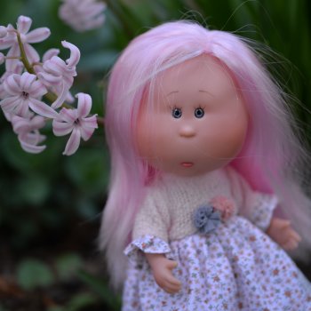 Мини Мии и Фродо на прогулке