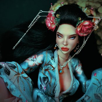 Юнлань в голубом.