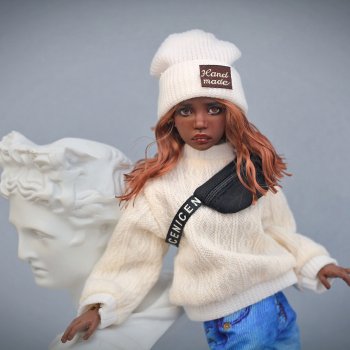 Шкодная шоколадная Кира