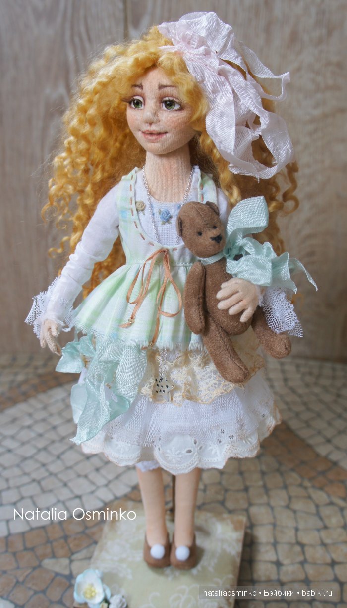 Авторские текстильные куклы Натальи Осминко. Лилия (фото 2)