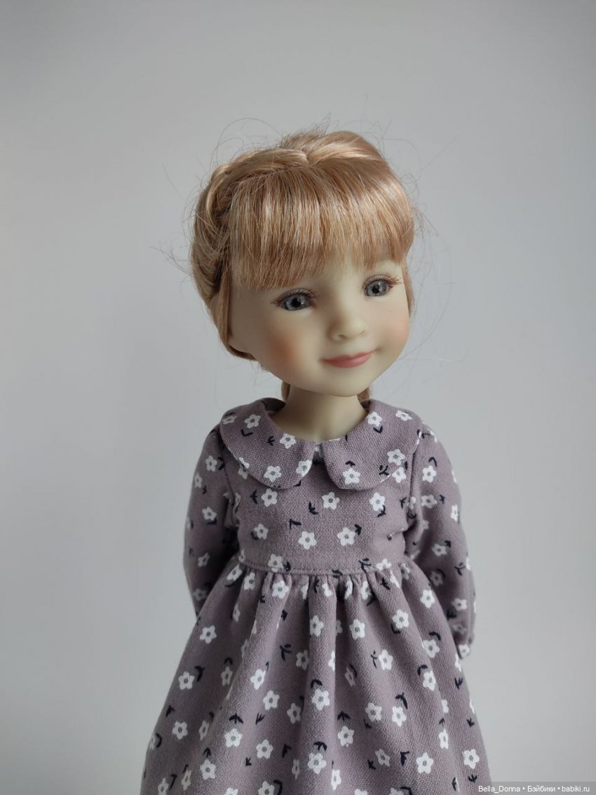 Теплое платье для кукол Ruby Red Fashion Friends (фото 4)