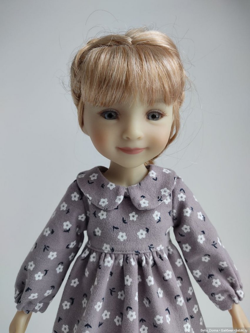 Теплое платье для кукол Ruby Red Fashion Friends (фото 2)