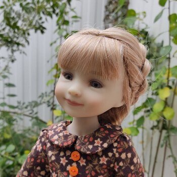 Прогулка по осеннему саду с Сарой Ruby Red Fashion Friends.