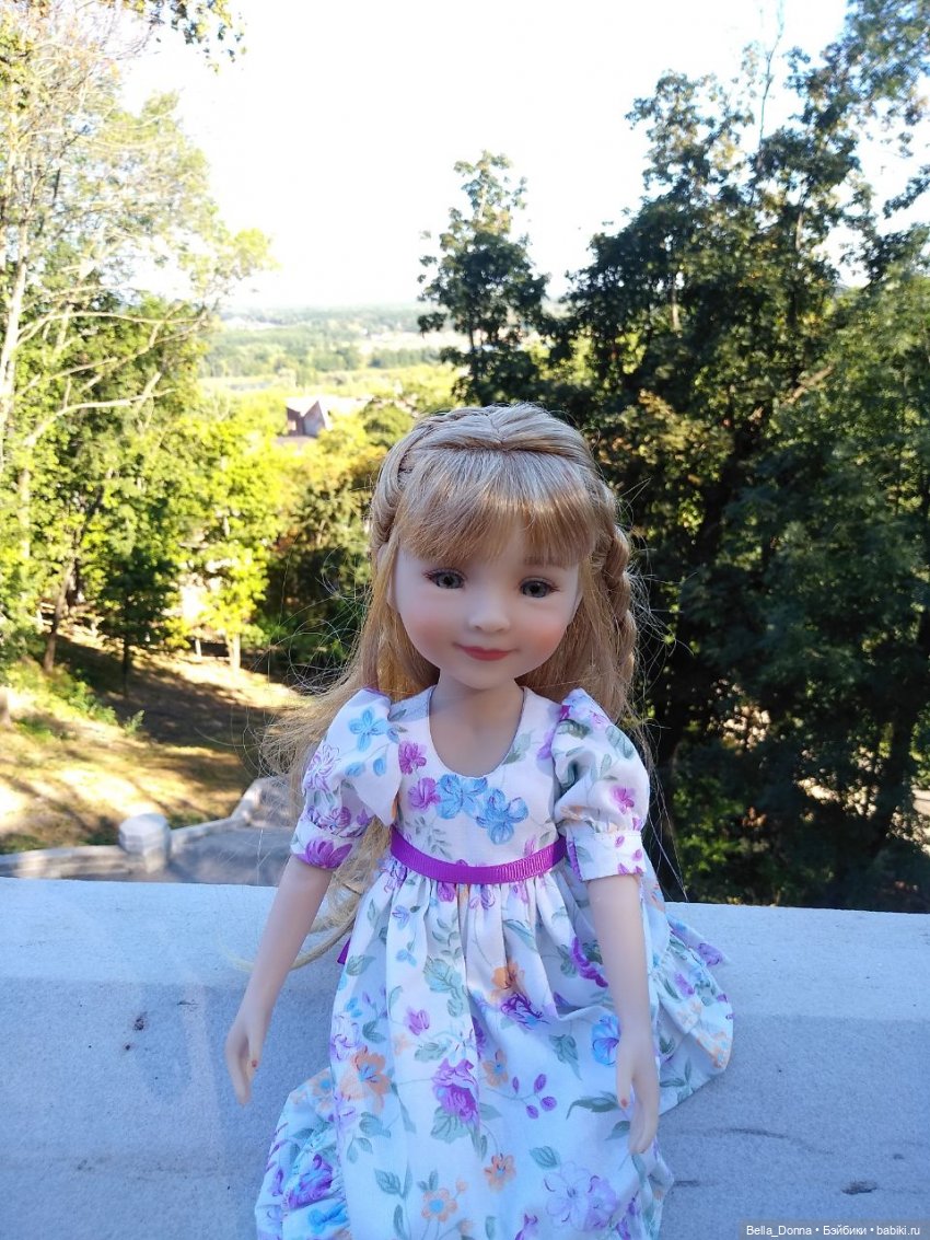 Прогулка с Сарой Ruby Red Fashion Friends во дворце Ольденбургских (фото 4)