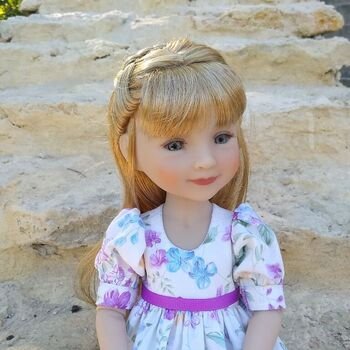 Прогулка с Сарой Ruby Red Fashion Friends во дворце Ольденбургских.