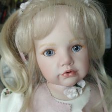 Нежная зайка «Angel 3 years old" со своим пушистым другом. Нежная зайка «Angel 3 years old" со своим пушистым другом.