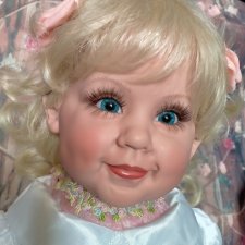 Синеглазая прелесть "Touch Down" от Fayzah Spanos