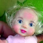 Веселая и жизнерадостная кукла ручной работы 12 см, довольно пухленькая