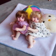 Маленькие куклы. Девчонки, девчонки