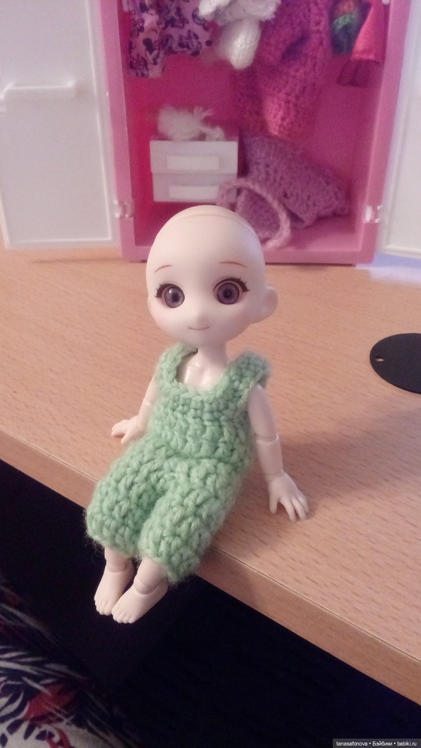 Даже "лысик" она прелесть!